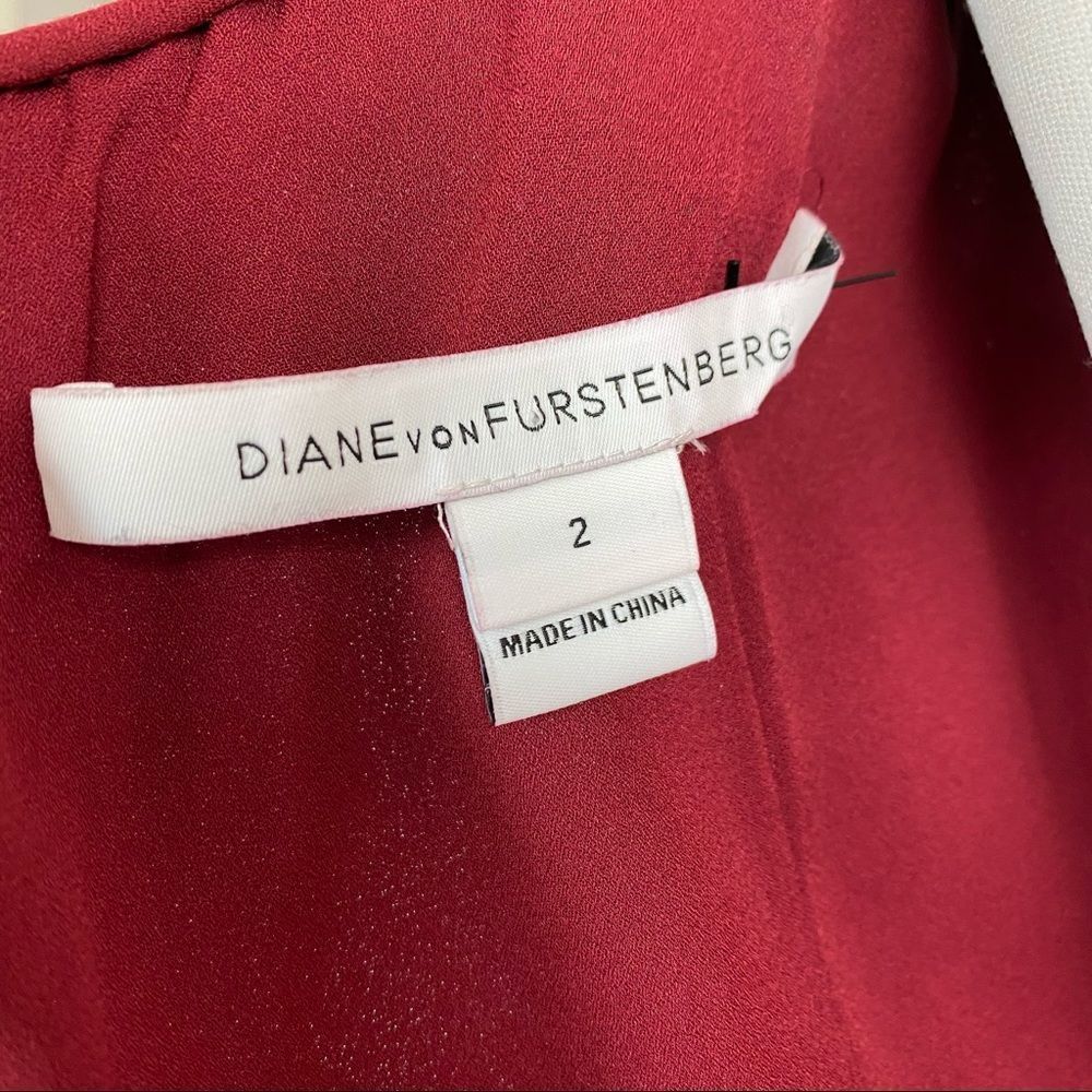 DIANE VON FURSTENBERG Geovana Lace Textured Sleeveless Purple Sheath Dress - Picture 12 of 15